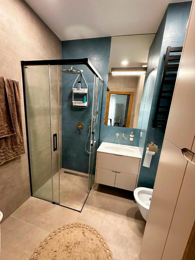 Apartament Vip Wola Варшава Екстериор снимка